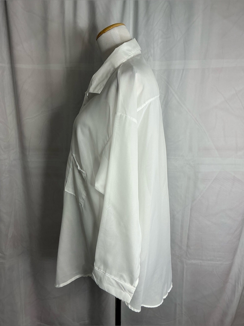 2165 - Elegant Sheer White Button-Down Blouse with Sparkly Diamond Accents - Per - Picture 5 of 8